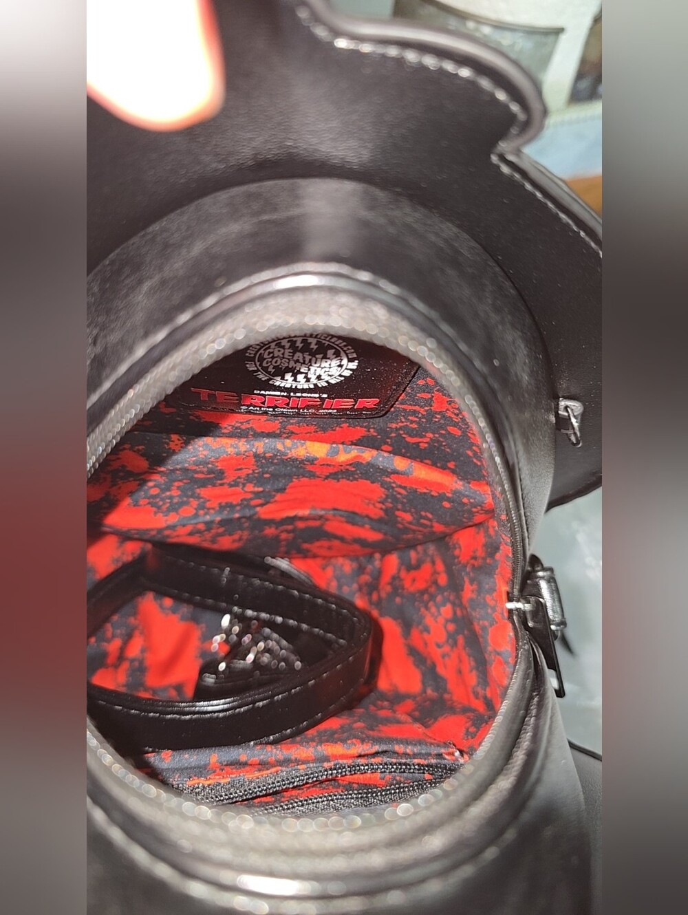 HTF Creature Cosmetics Art The Clown Convertible Bag 🌻 - Picture 4 of 5